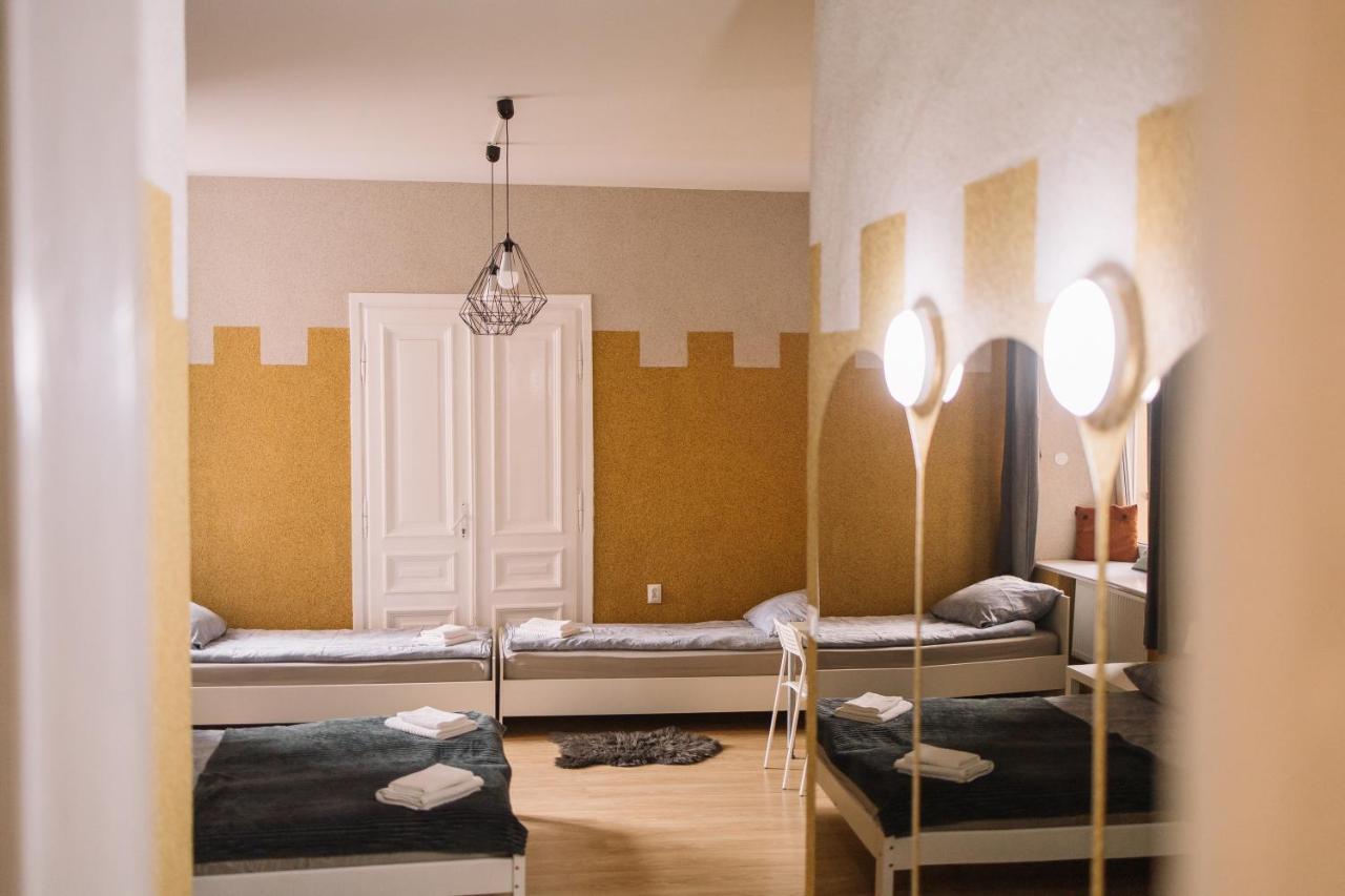 West13 Guest Rooms Kraków Exteriör bild